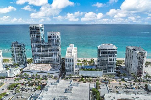Condominio en venta en Miami Beach, Florida, 2 dormitorios, 82.4 m2 № 1667484 - foto 21