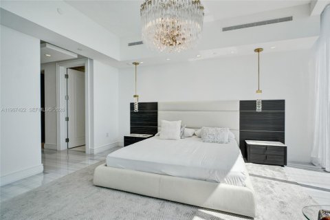 Condo in Sunny Isles Beach, Florida, 5 bedrooms  № 1970666 - photo 30