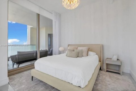 Condominio en venta en Sunny Isles Beach, Florida, 5 dormitorios, 353.31 m2 № 1970666 - foto 19