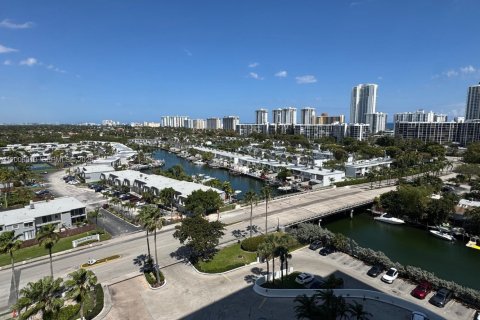 Condominio en venta en Hallandale Beach, Florida, 1 dormitorio, 88.26 m2 № 2090639 - foto 15
