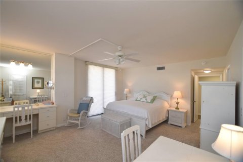 Copropriété à vendre à Saint Pete Beach, Floride: 2 chambres, 130.99 m2 № 2431786 - photo 30