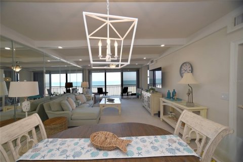 Copropriété à vendre à Saint Pete Beach, Floride: 2 chambres, 130.99 m2 № 2431786 - photo 5
