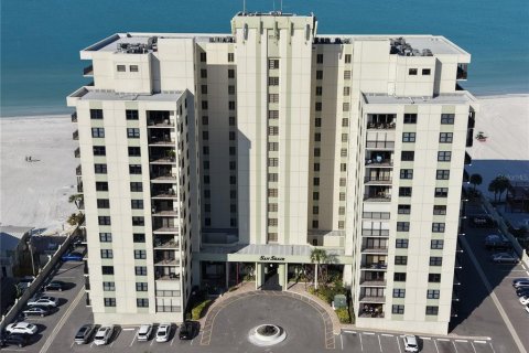 Condo à Saint Pete Beach, Floride, 2 chambres  № 2431786