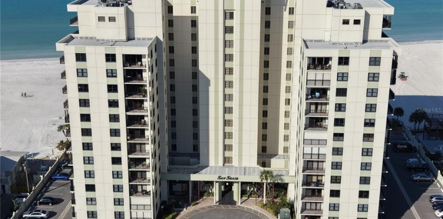Condo à Saint Pete Beach, Floride, 2 chambres  № 2431786