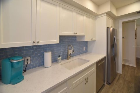 Copropriété à vendre à Saint Pete Beach, Floride: 2 chambres, 130.99 m2 № 2431786 - photo 15