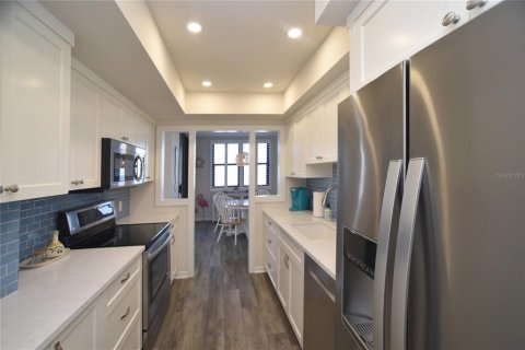 Copropriété à vendre à Saint Pete Beach, Floride: 2 chambres, 130.99 m2 № 2431786 - photo 13