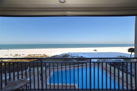 Copropriété à vendre à Saint Pete Beach, Floride: 2 chambres, 130.99 m2 № 2431786 - photo 3