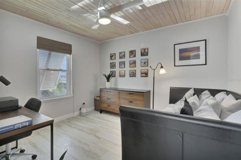 Condo in Sarasota, Florida, 2 bedrooms  № 2347807 - photo 19