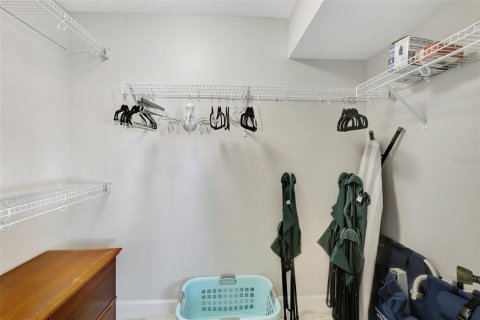 Condo in Sarasota, Florida, 2 bedrooms  № 2347807 - photo 16
