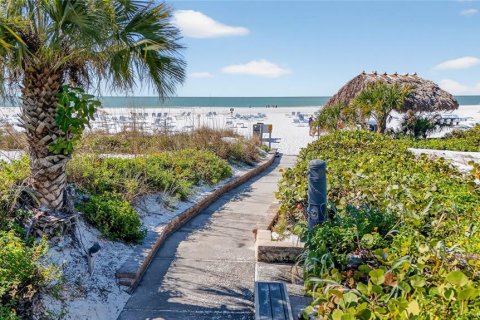 Condo in Sarasota, Florida, 2 bedrooms  № 2347807 - photo 26