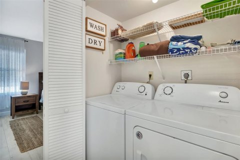 Condo in Sarasota, Florida, 2 bedrooms  № 2347807 - photo 22