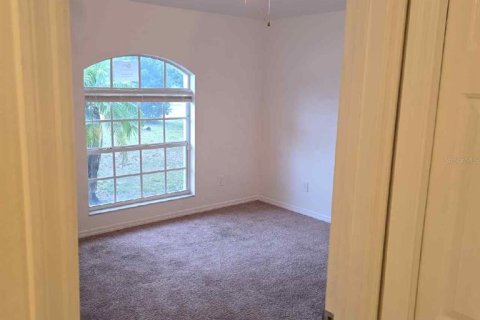 House in Winter Haven, Florida 3 bedrooms, 165.83 sq.m. № 1915708 - photo 17