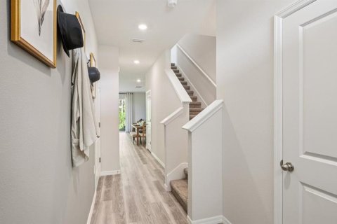 Townhouse in Wesley Chapel, Florida 3 bedrooms, 155.43 sq.m. № 1855992 - photo 5