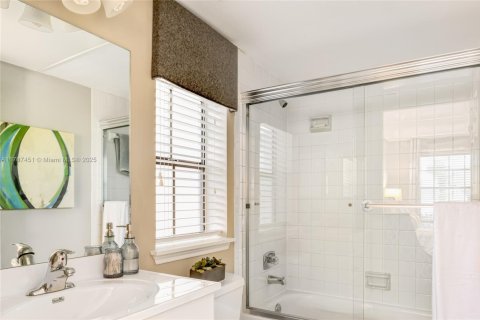 Apartamento en alquiler en Boca Raton, Florida, 1 dormitorio, 70.42 m2 № 1645045 - foto 17