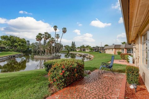 Condo in New Port Richey, Florida, 2 bedrooms  № 1894882 - photo 25