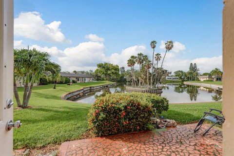 Condo in New Port Richey, Florida, 2 bedrooms  № 1894882 - photo 24