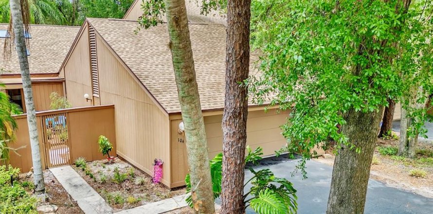 Townhouse in Longwood, Florida 2 bedrooms, 170.85 sq.m. № 1810673
