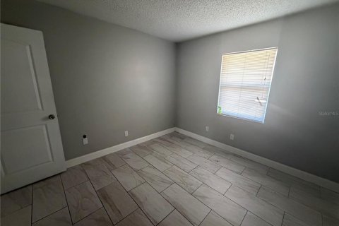 Commercial property in Lakeland, Florida 4 bedrooms, 188.96 sq.m. № 2112838 - photo 14