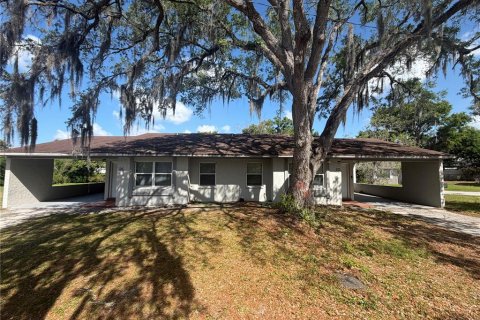 Commercial property in Lakeland, Florida 4 bedrooms, 188.96 sq.m. № 2112838