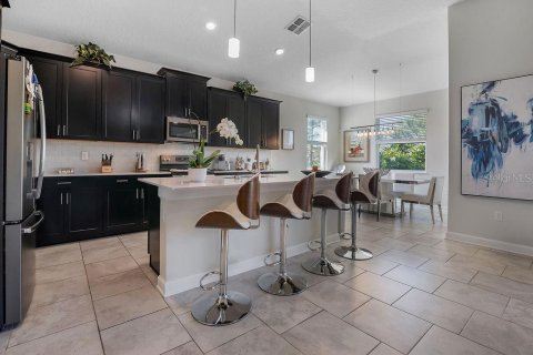 House in Davenport, Florida 4 bedrooms, 238.85 sq.m. № 1770179 - photo 13