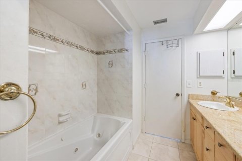 Casa en alquiler en Sarasota, Florida, 3 dormitorios, 181.44 m2 № 2103221 - foto 24