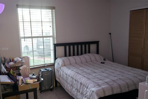 Casa en venta en Miami, Florida, 3 dormitorios, 130.25 m2 № 2067690 - foto 23