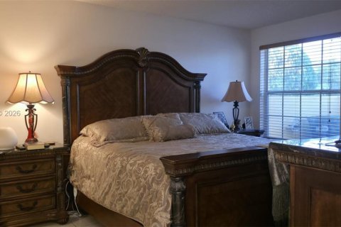 Casa en venta en Miami, Florida, 3 dormitorios, 130.25 m2 № 2067690 - foto 20
