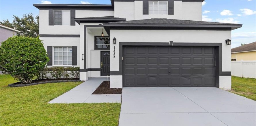 Casa en Brandon, Florida 6 dormitorios, 294.87 m2 № 1903705