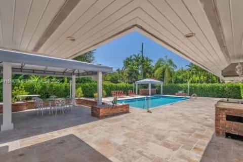 House in Coral Gables, Florida 5 bedrooms, 251.58 sq.m. № 1763085 - photo 30