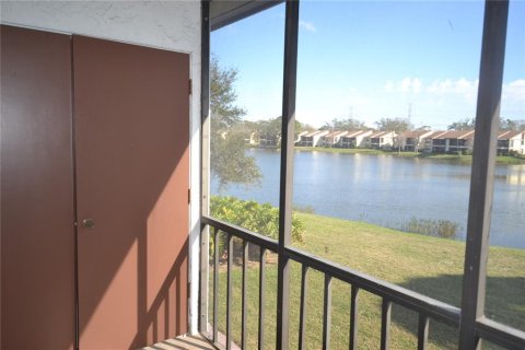 Condo in Oldsmar, Florida, 2 bedrooms  № 1883108 - photo 22