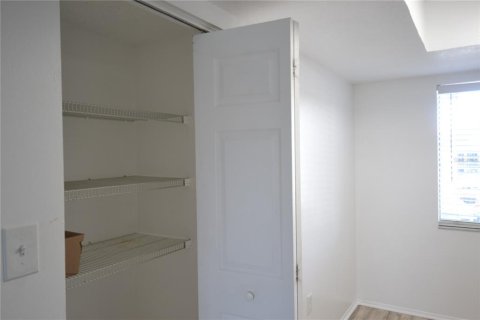 Condo in Oldsmar, Florida, 2 bedrooms  № 1883108 - photo 8