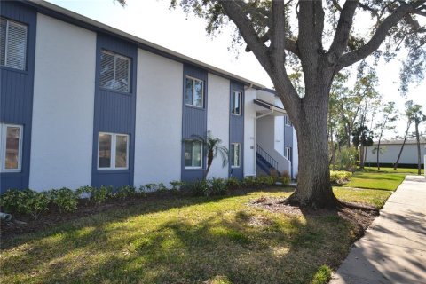 Condo in Oldsmar, Florida, 2 bedrooms  № 1883108 - photo 25