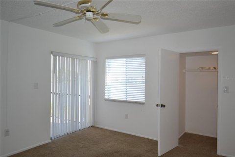 Condo in Oldsmar, Florida, 2 bedrooms  № 1883108 - photo 11
