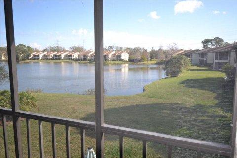 Condo in Oldsmar, Florida, 2 bedrooms  № 1883108 - photo 10