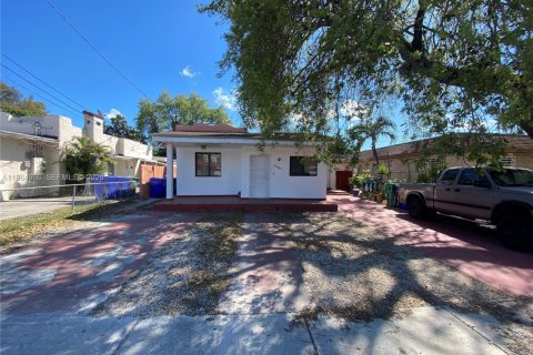 Casa en Miami, Florida 2 dormitorios, 88.26 m2 № 2026341