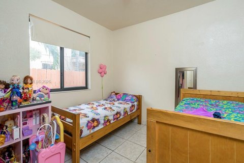 Casa en alquiler en Miami, Florida, 2 dormitorios, 88.26 m2 № 2026341 - foto 10