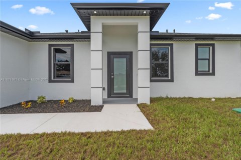Casa en venta en Lehigh Acres, Florida, 3 dormitorios, 106.28 m2 № 2018553 - foto 5