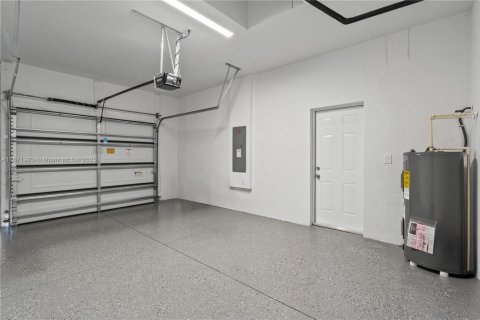 Casa en venta en Lehigh Acres, Florida, 3 dormitorios, 106.28 m2 № 2018553 - foto 25