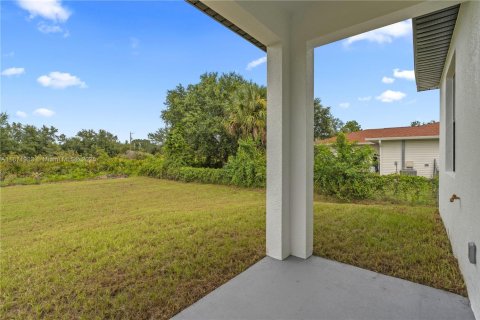 Casa en venta en Lehigh Acres, Florida, 3 dormitorios, 106.28 m2 № 2018553 - foto 26