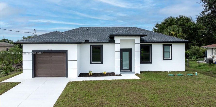 Casa en Lehigh Acres, Florida 3 dormitorios, 106.28 m2 № 2018553