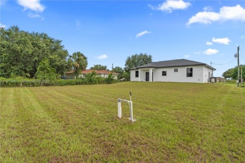 Casa en venta en Lehigh Acres, Florida, 3 dormitorios, 106.28 m2 № 2018553 - foto 27