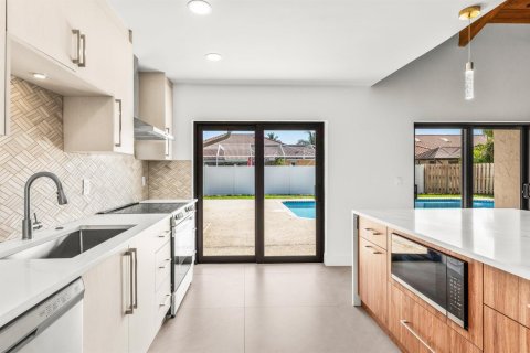Casa en venta en Boca Raton, Florida, 3 dormitorios, 171.68 m2 № 2190078 - foto 11