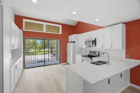 Condo in Oldsmar, Florida, 2 bedrooms № 2200724 - photo 14