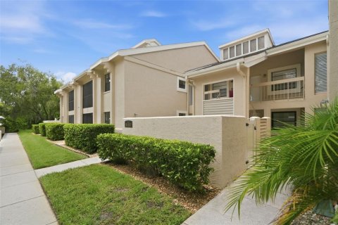 Condo in Oldsmar, Florida, 2 bedrooms № 2200724