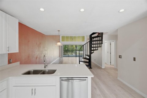 Condo in Oldsmar, Florida, 2 bedrooms № 2200724 - photo 11