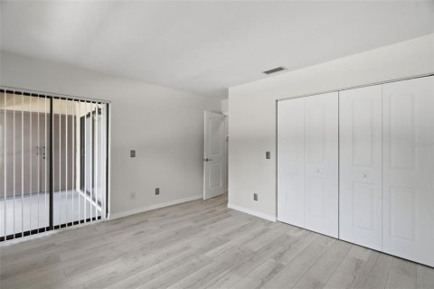 Condo in Oldsmar, Florida, 2 bedrooms № 2200724 - photo 28