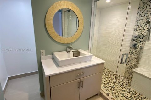 Condominio en alquiler en Hollywood, Florida, 2 dormitorios, 116.5 m2 № 1982924 - foto 8