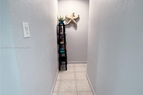 Villa ou maison à vendre à Marathon, Floride: 3 chambres, 175.77 m2 № 2146031 - photo 30