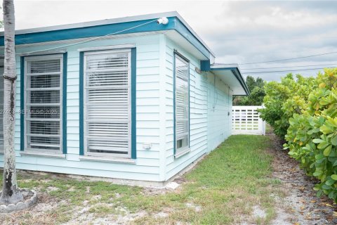 Villa ou maison à vendre à Marathon, Floride: 3 chambres, 175.77 m2 № 2146031 - photo 12
