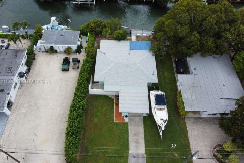 Villa ou maison à vendre à Marathon, Floride: 3 chambres, 175.77 m2 № 2146031 - photo 5